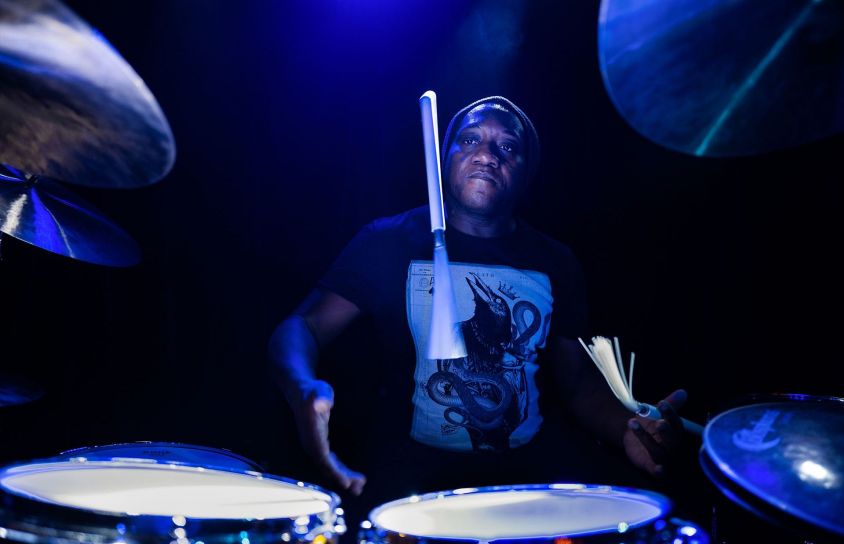 Siemy Di drummer percussionist