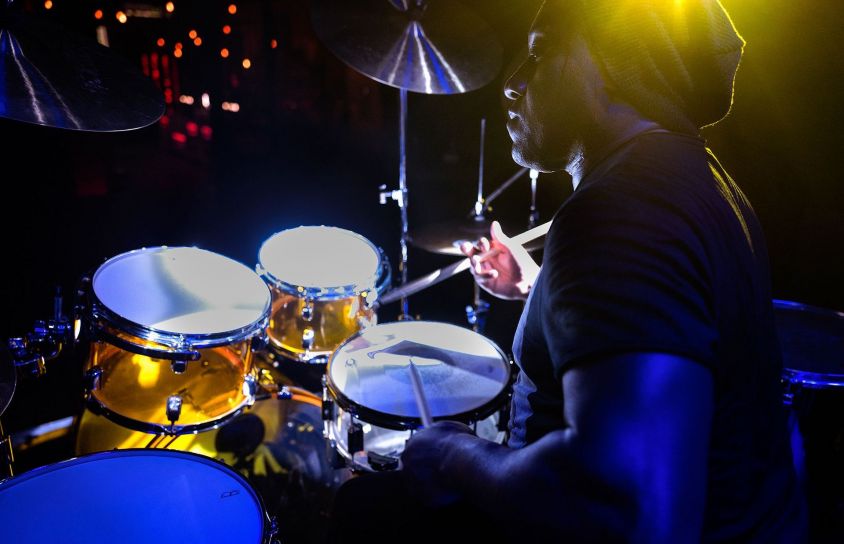 Siemy Di drummer percussionist